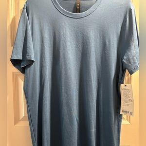 Lulu lemon men’s tshirt